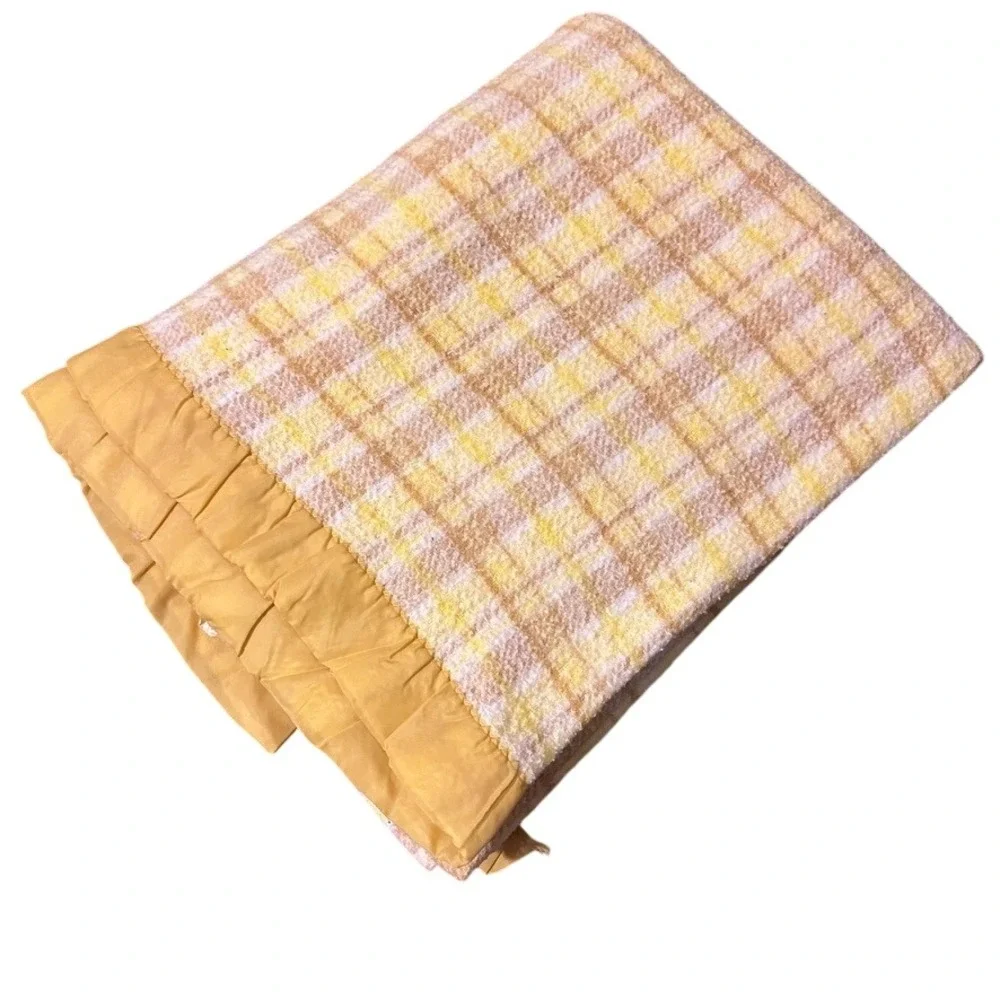 North Star Chatham Blanket 80x63 Yellow Good Vintage Plaid Satin Trim